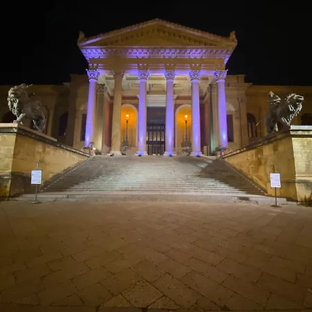 Bed and Breakfast Maqueda 4*