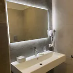 Maqueda 4*